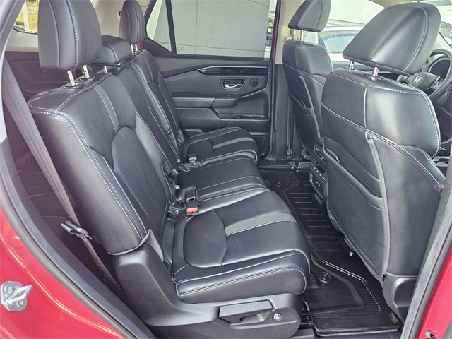 2025 Honda Pilot Touring photo 10