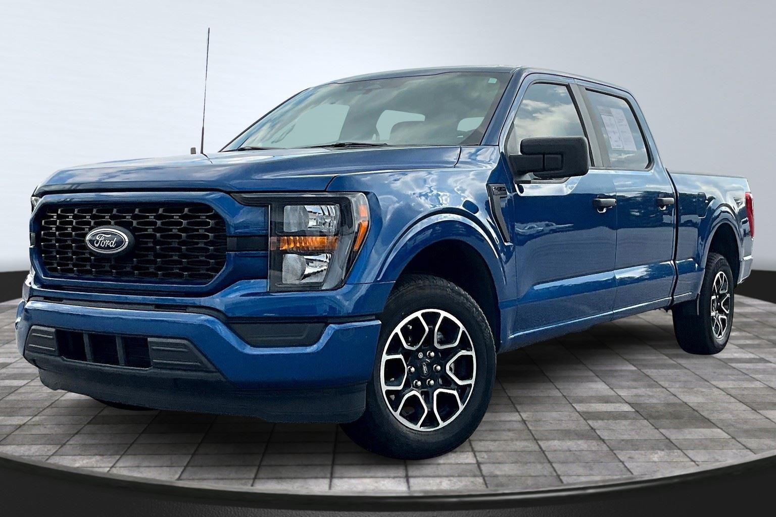 2023 Ford F-150 XL's photo