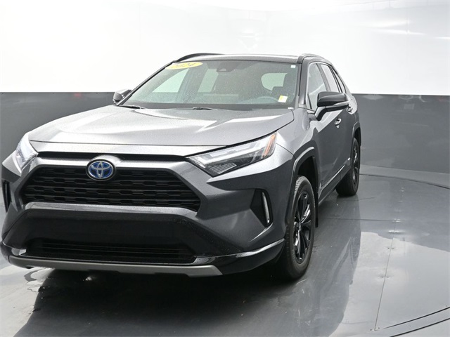 2024 Toyota RAV4 XSE's photo