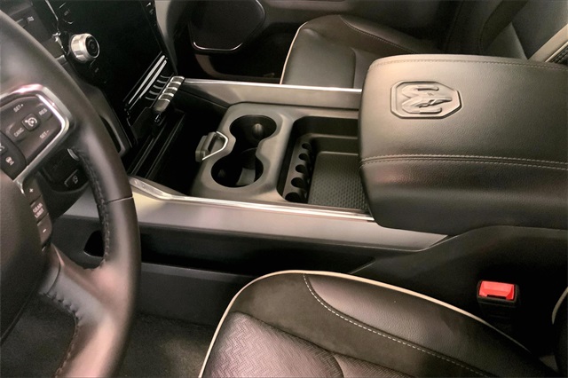 2024 Ram 1500 Laramie photo 15