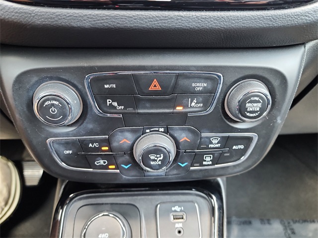 2021 Jeep Compass Limited photo 21