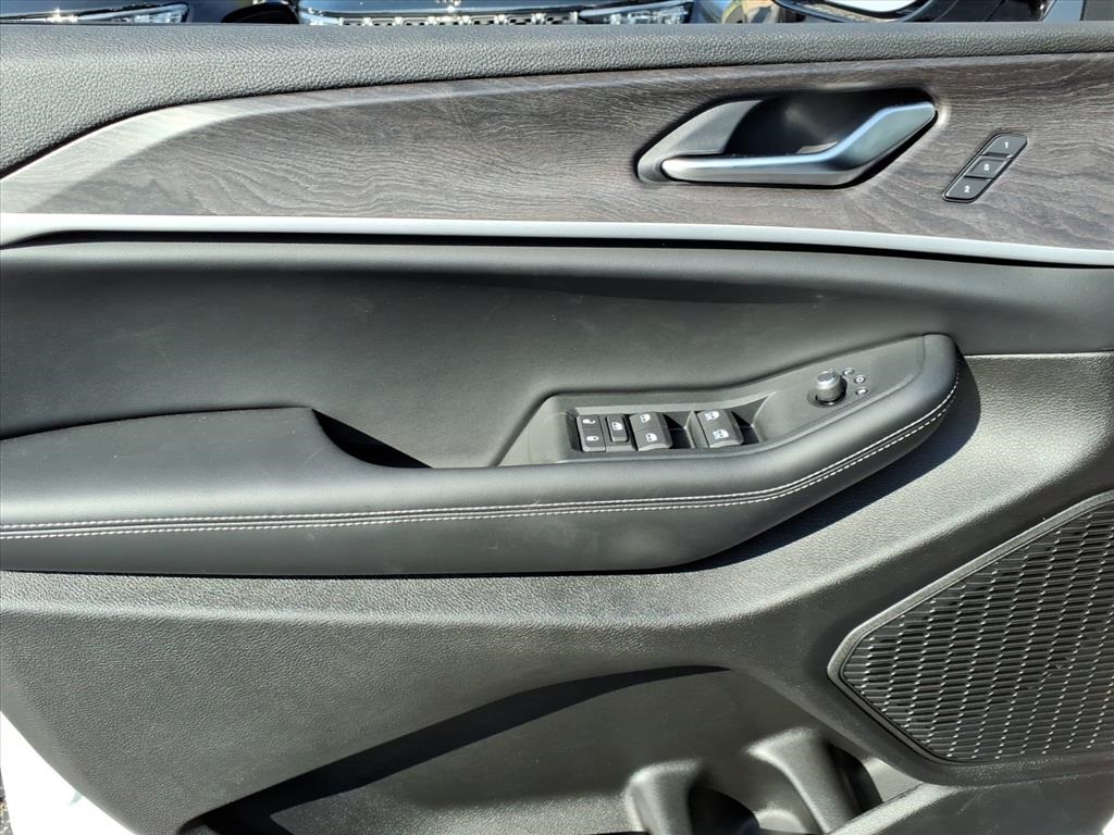 2025 Jeep Grand Cherokee Limited photo 5