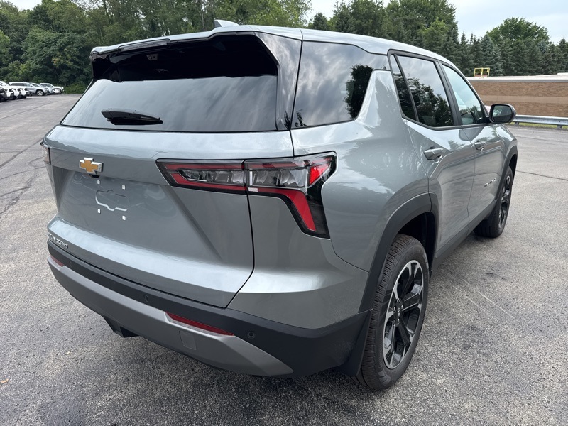 2026 Chevrolet Equinox LT photo 3