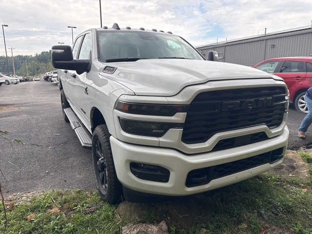 2026 Ram 3500 Big Horn photo 3