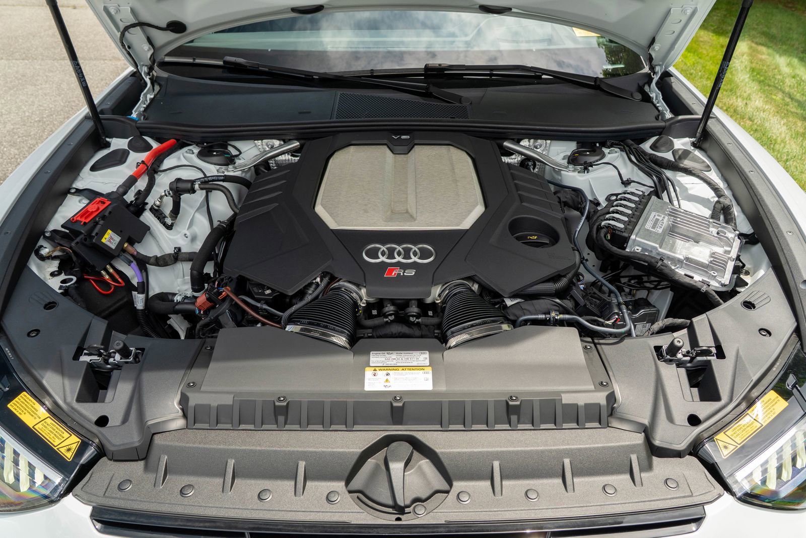 2024 Audi RS 6 Avant Performance photo 14
