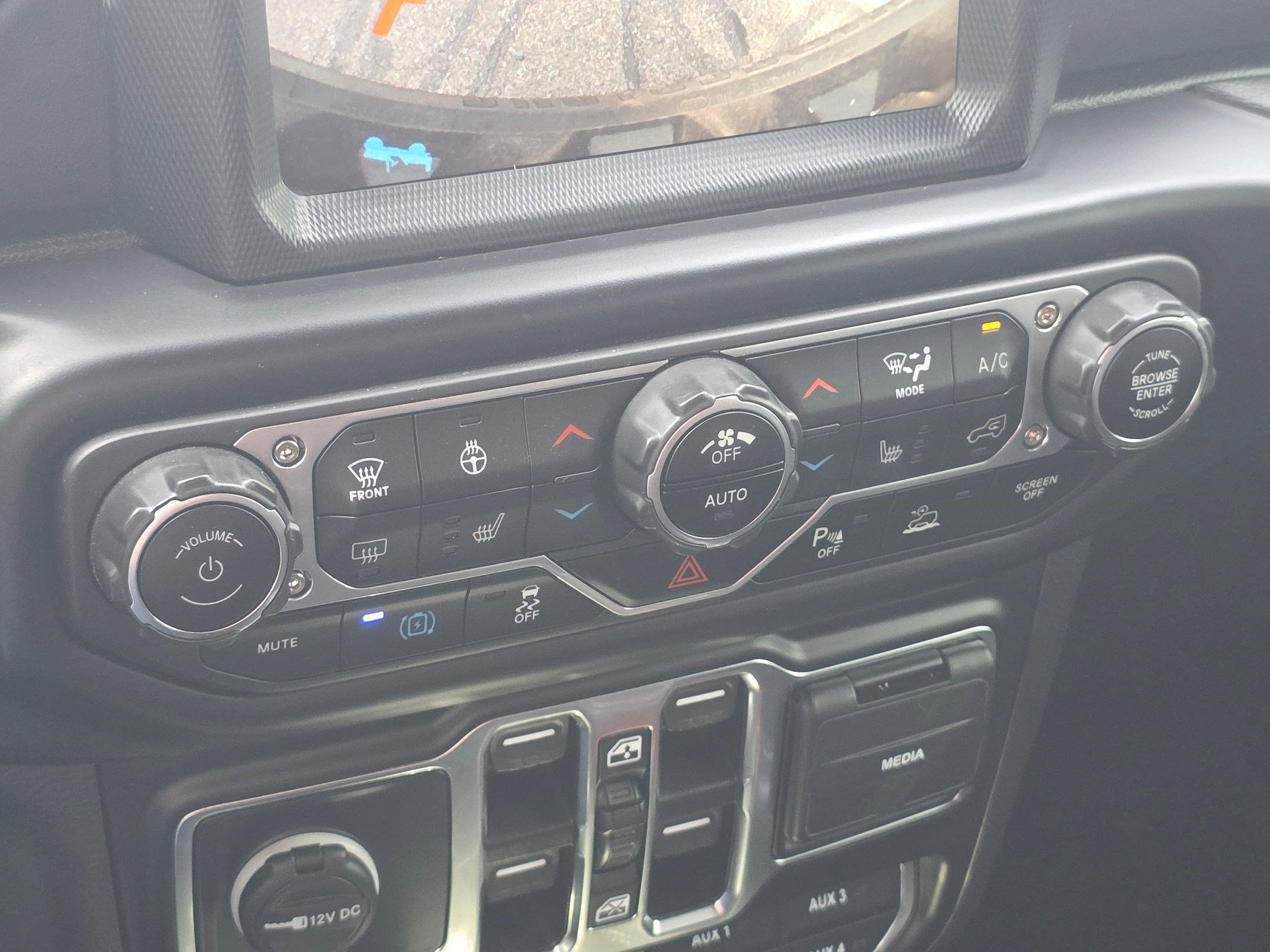 2022 Jeep Wrangler 4xe Unlimited Sahara photo 17