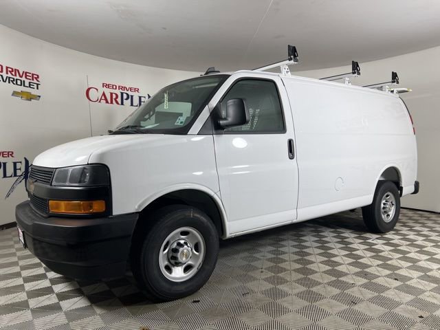 2025 Chevrolet Express Cargo 2500 photo 3