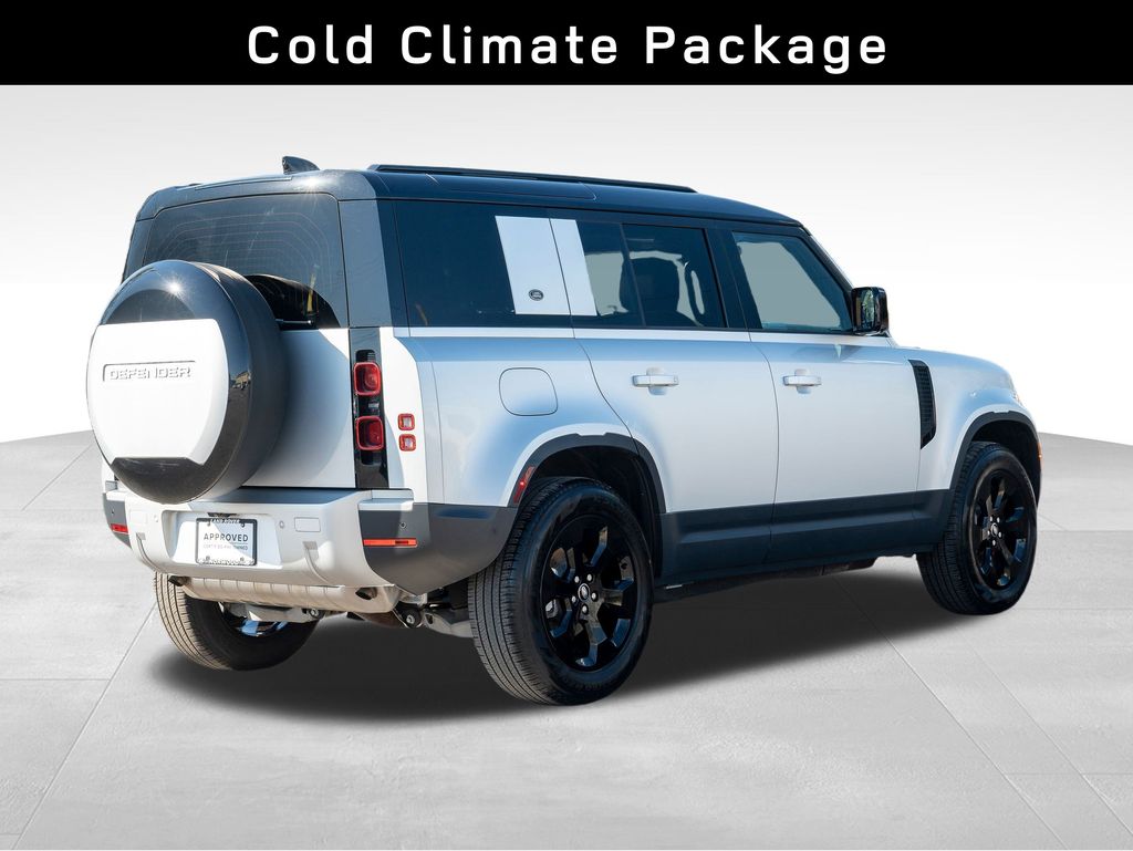 2024 Land Rover Defender 110 S photo 4