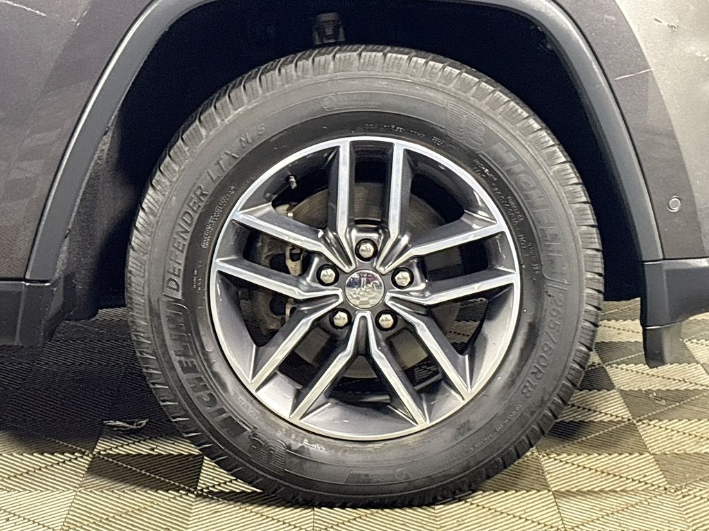 2017 Jeep Grand Cherokee Limited photo 21