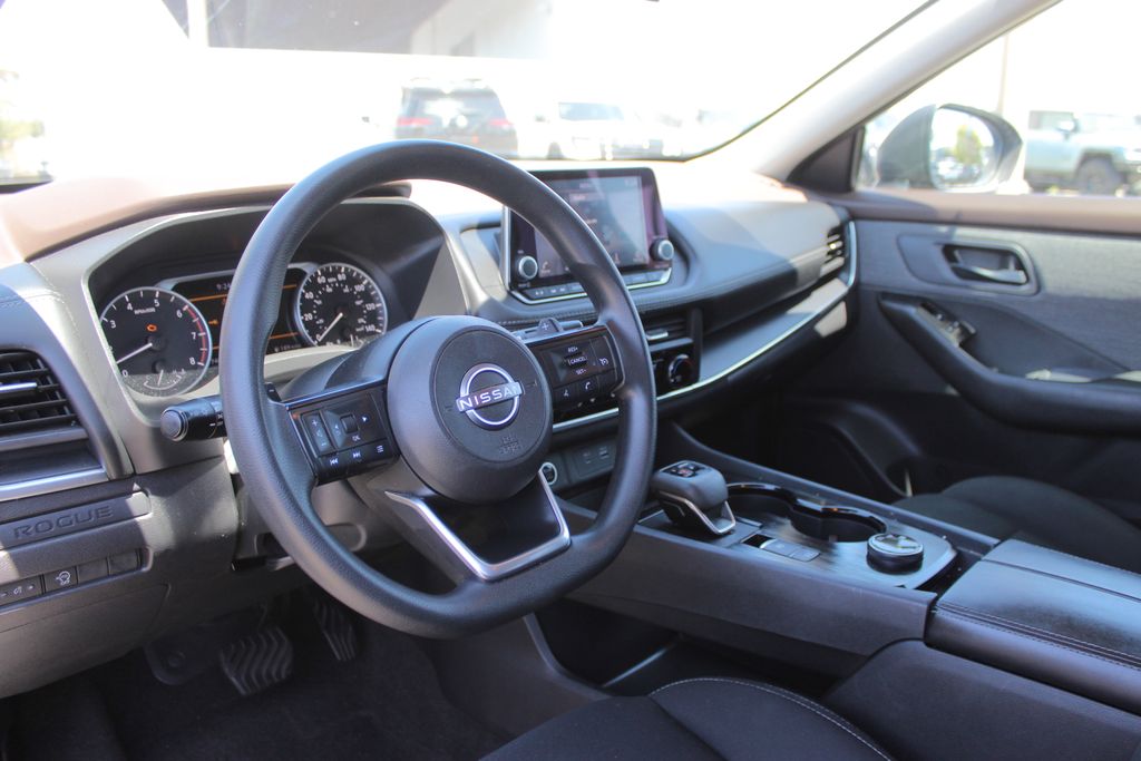 2023 Nissan Rogue S photo 8