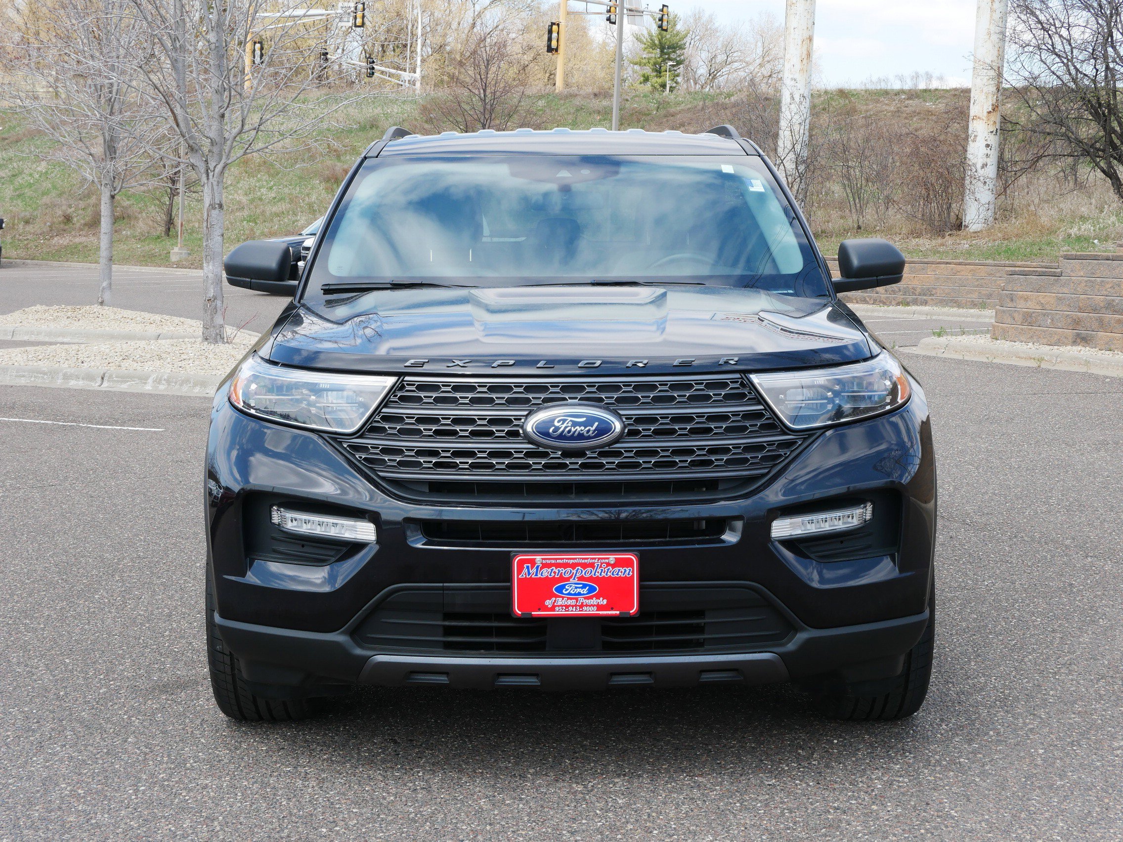 Used 2021 Ford Explorer XLT with VIN 1FMSK8DH9MGA73653 for sale in Eden Prairie, Minnesota