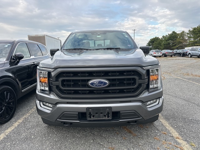 2022 Ford F-150 XLT photo 2