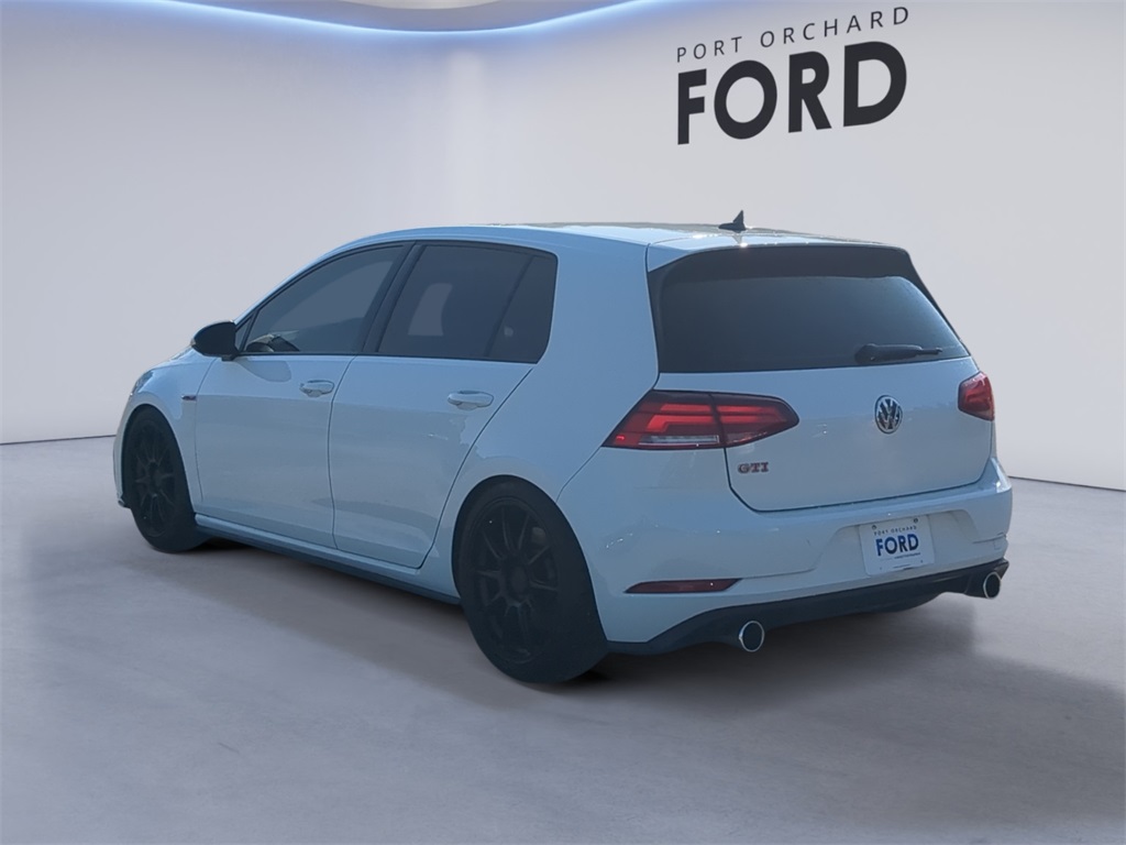 2019 Volkswagen Golf GTI SE photo 3
