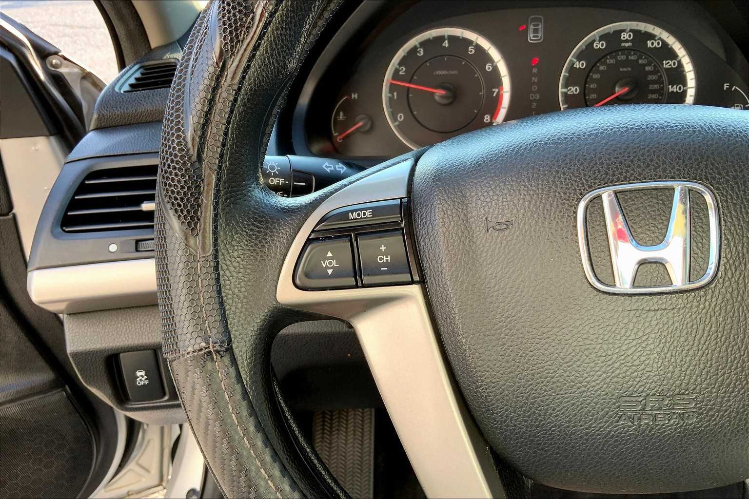 2011 Honda Accord LX-P photo 21