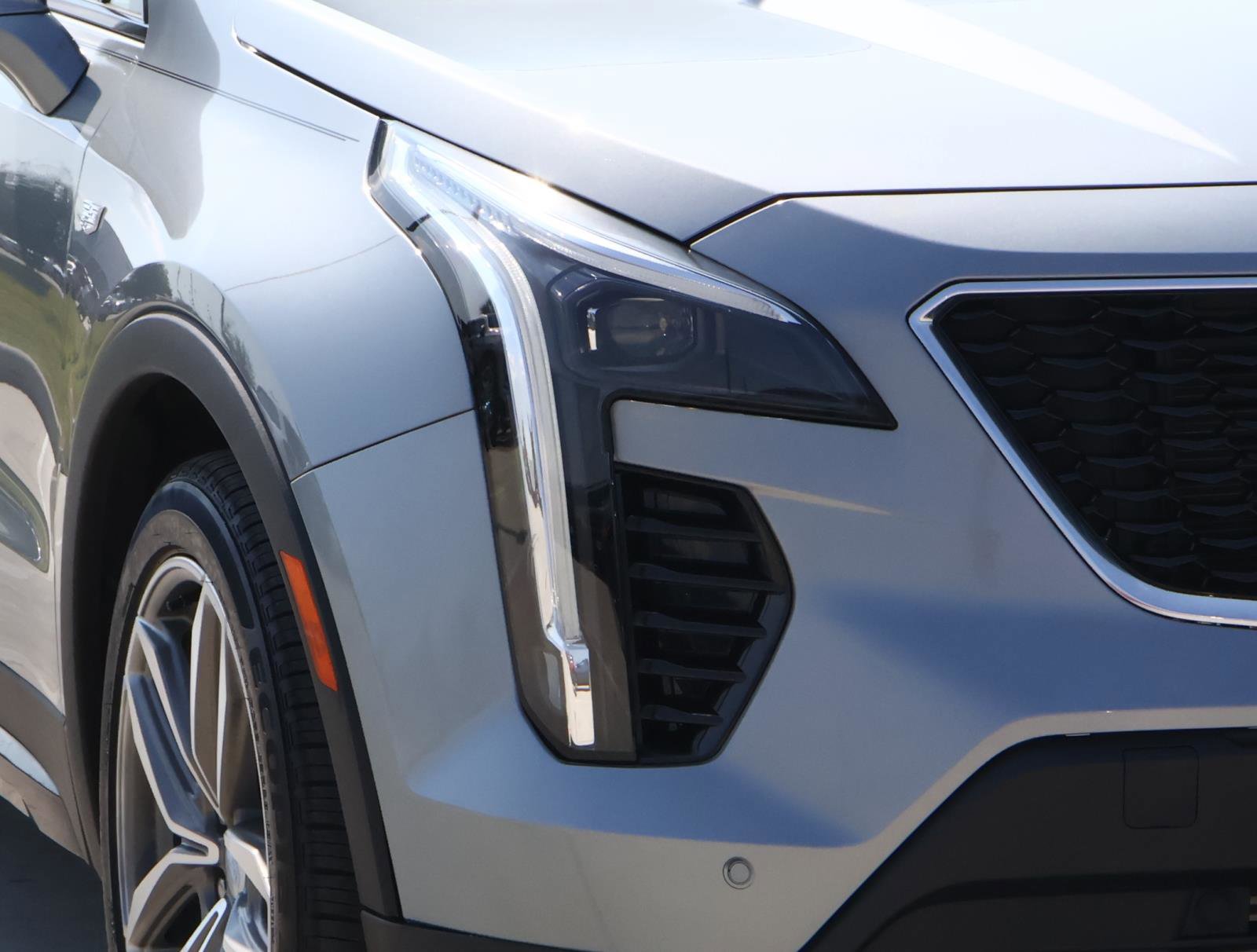 2023 Cadillac XT4 Sport photo 8