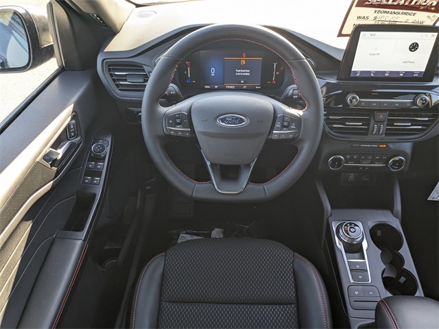 2025 Ford Escape ST-Line photo 12