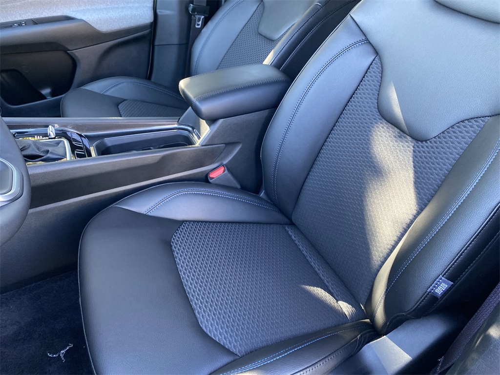 2025 Jeep Compass Latitude photo 27
