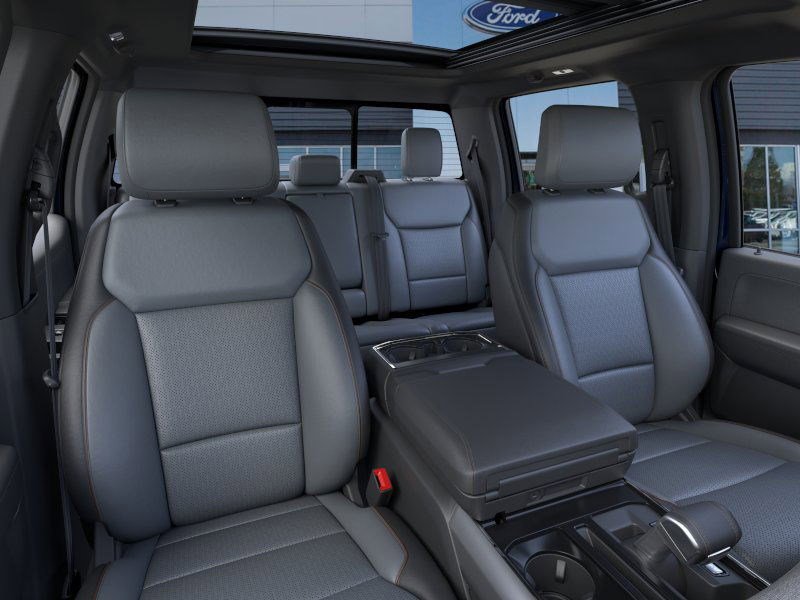 2025 Ford F-150 Lightning Lariat photo 9