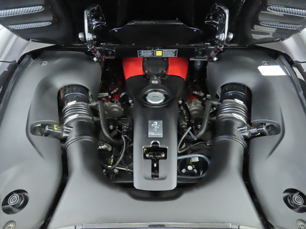 2021 Ferrari F8 Spider Base photo 32