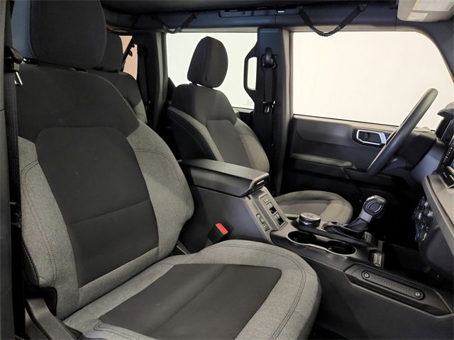 2022 Ford Bronco Base photo 29