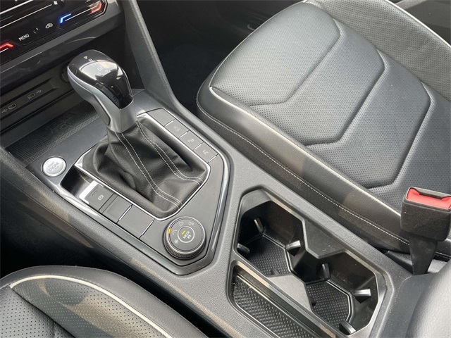 2022 Volkswagen Tiguan SEL Premium R-Line photo 23