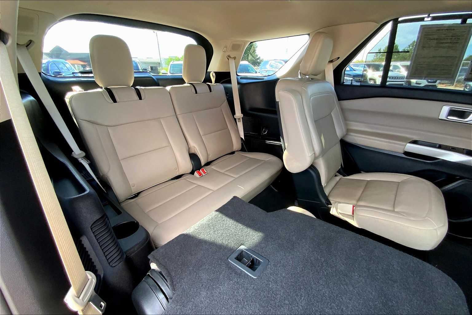 2021 Ford Explorer Limited photo 19