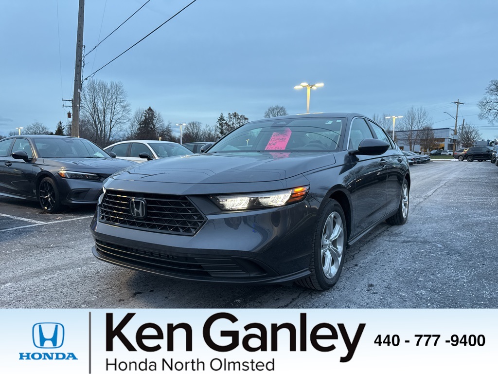 2023 Honda Accord LX's photo