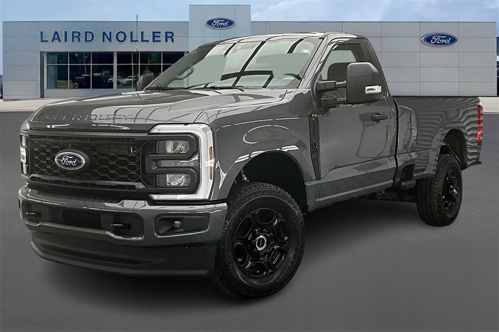 2026 Ford F-350 Super Duty XL's photo