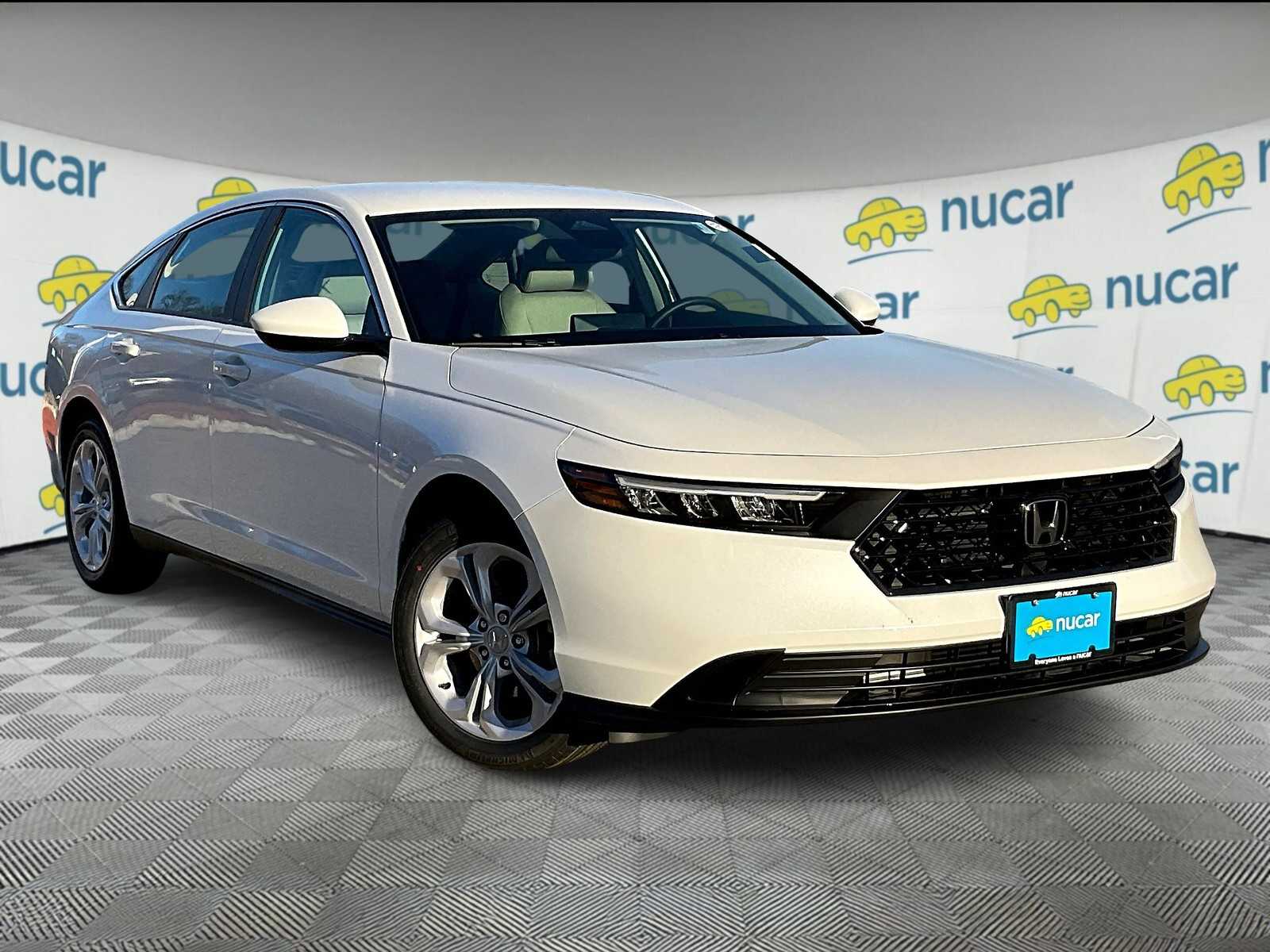 2025 Honda Accord LX's photo