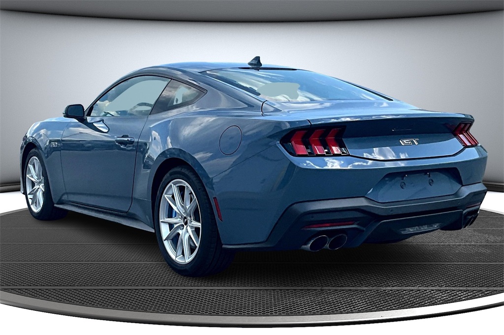 2024 Ford Mustang GT Premium photo 4