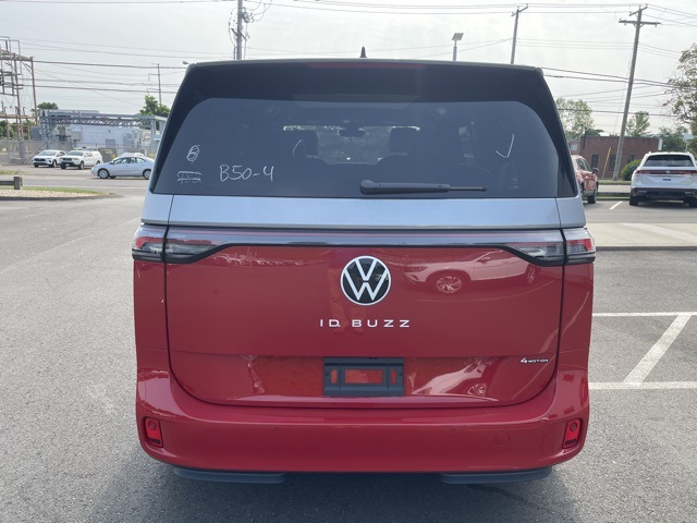 2025 Volkswagen ID. Buzz Pro Plus photo 8