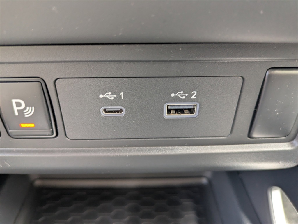 2025 Nissan Frontier SV photo 16