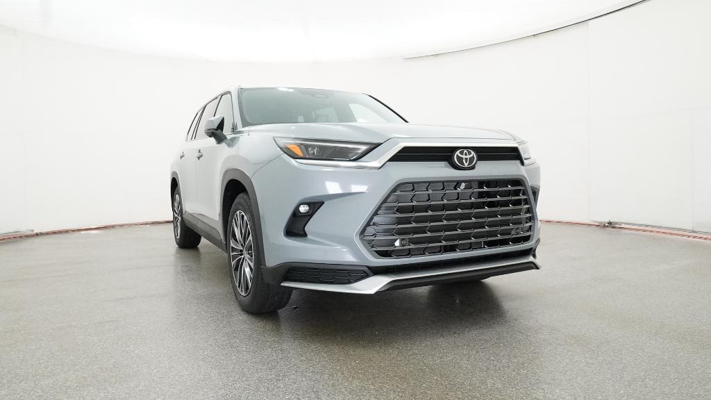 2026 Toyota Grand Highlander Hybrid MAX Platinum AWD photo 30