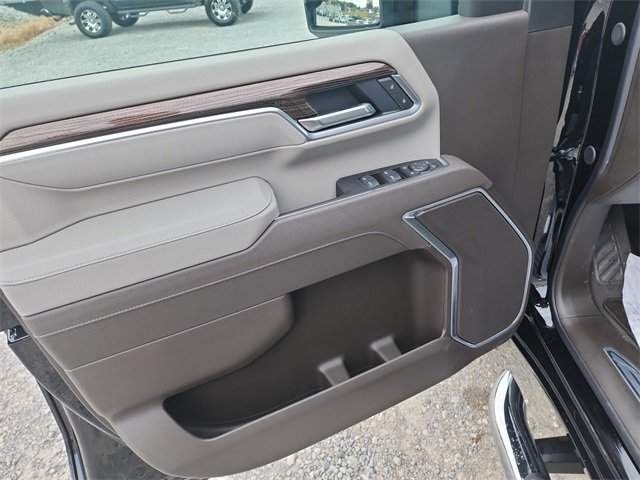 2025 Chevrolet Silverado 2500HD LT photo 16