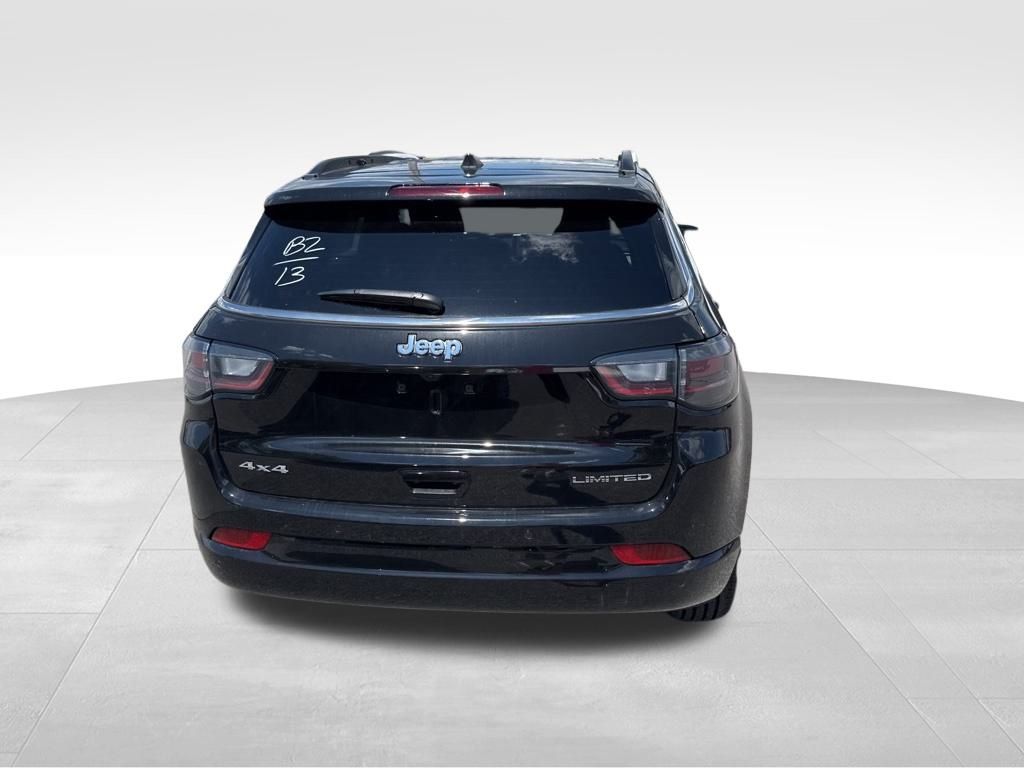 2025 Jeep Compass Limited photo 4