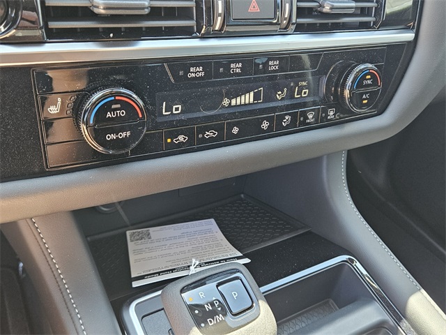 2025 Nissan Pathfinder SV photo 20