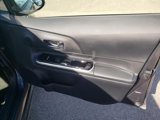 2018 Toyota Prius C Two photo 19