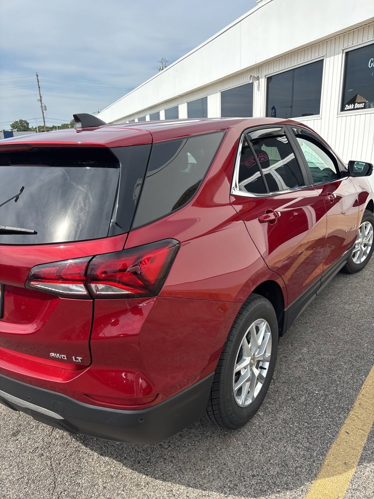 2022 Chevrolet Equinox LT photo 4