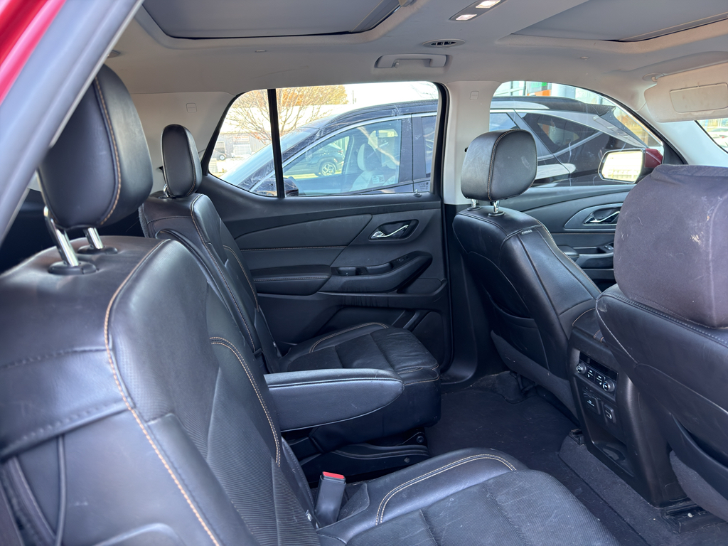 2018 Chevrolet Traverse Premier photo 3