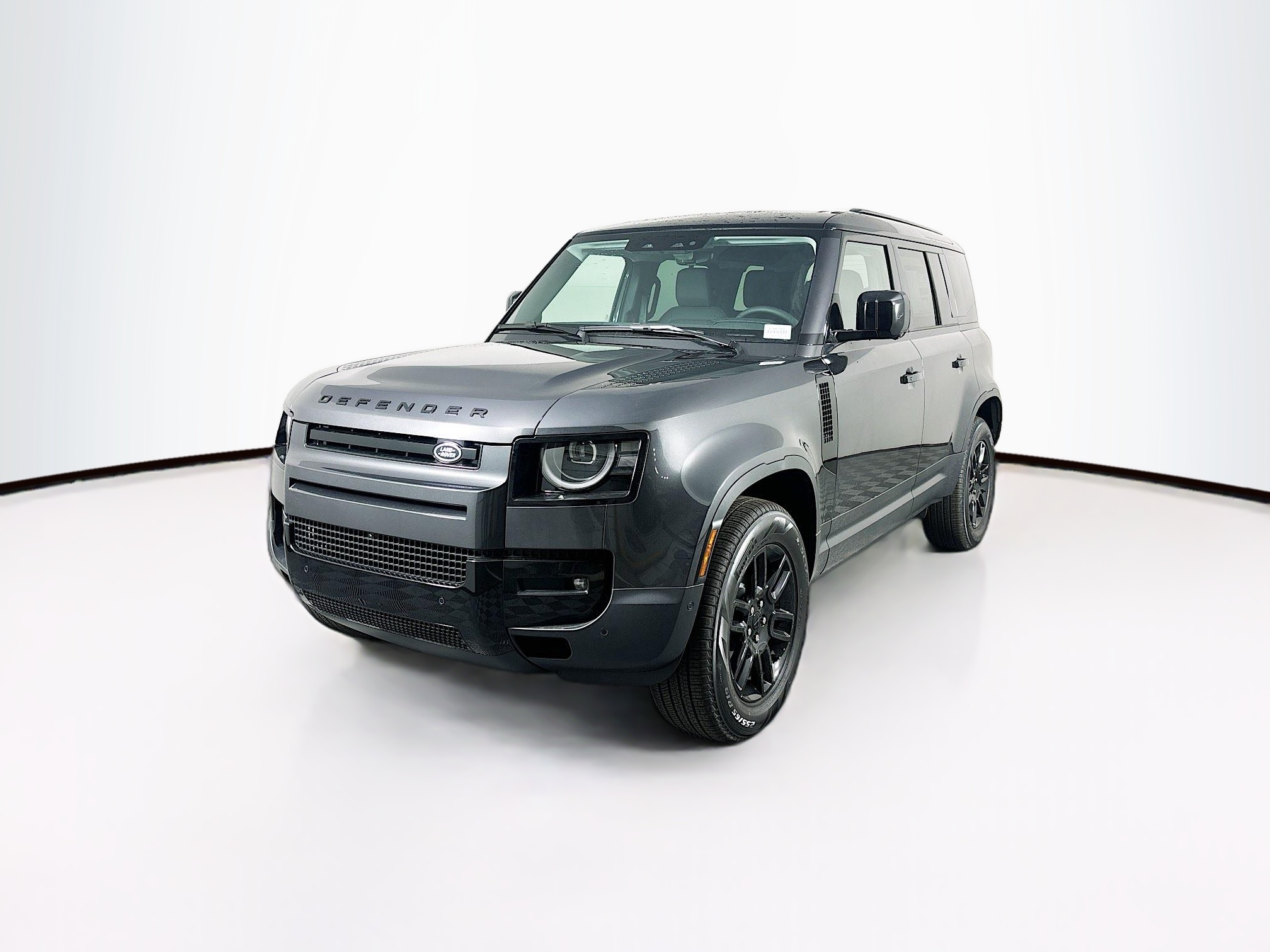 2026 Land Rover Defender S's photo