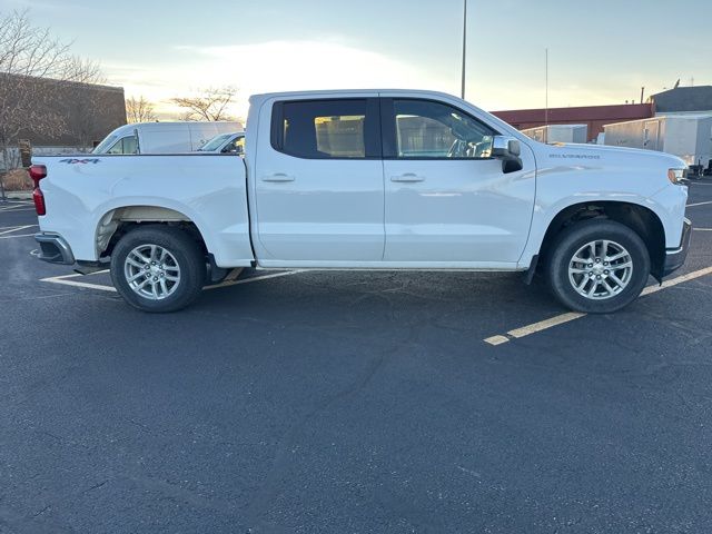 2020 Chevrolet Silverado 1500 LT photo 3