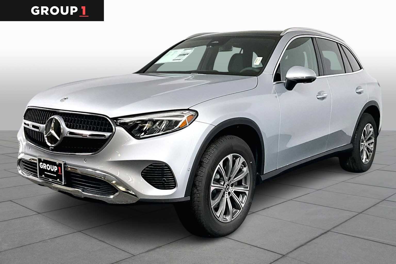 2026 Mercedes-Benz GLC Base's photo