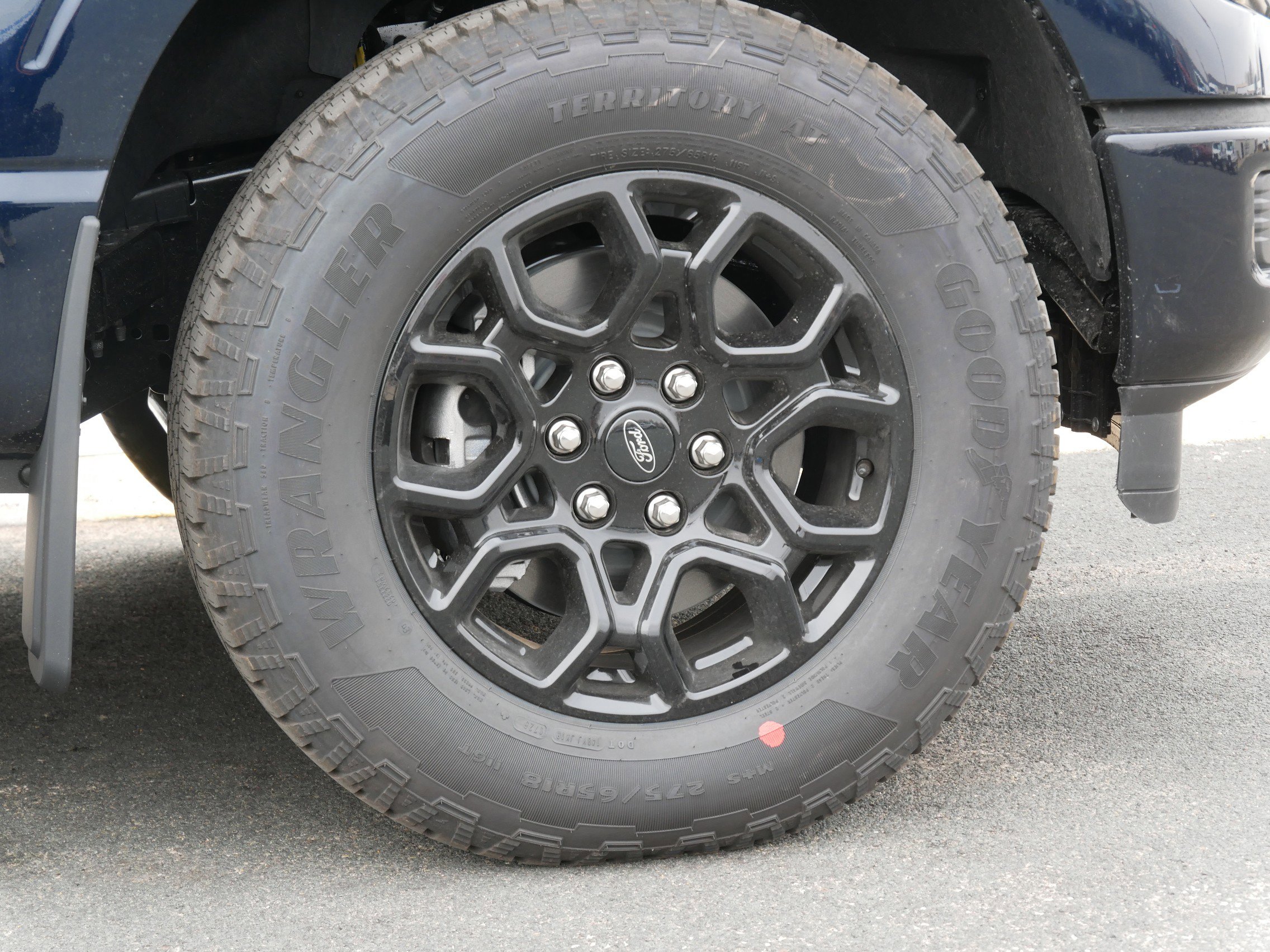 2025 Ford F-150 XLT photo 2