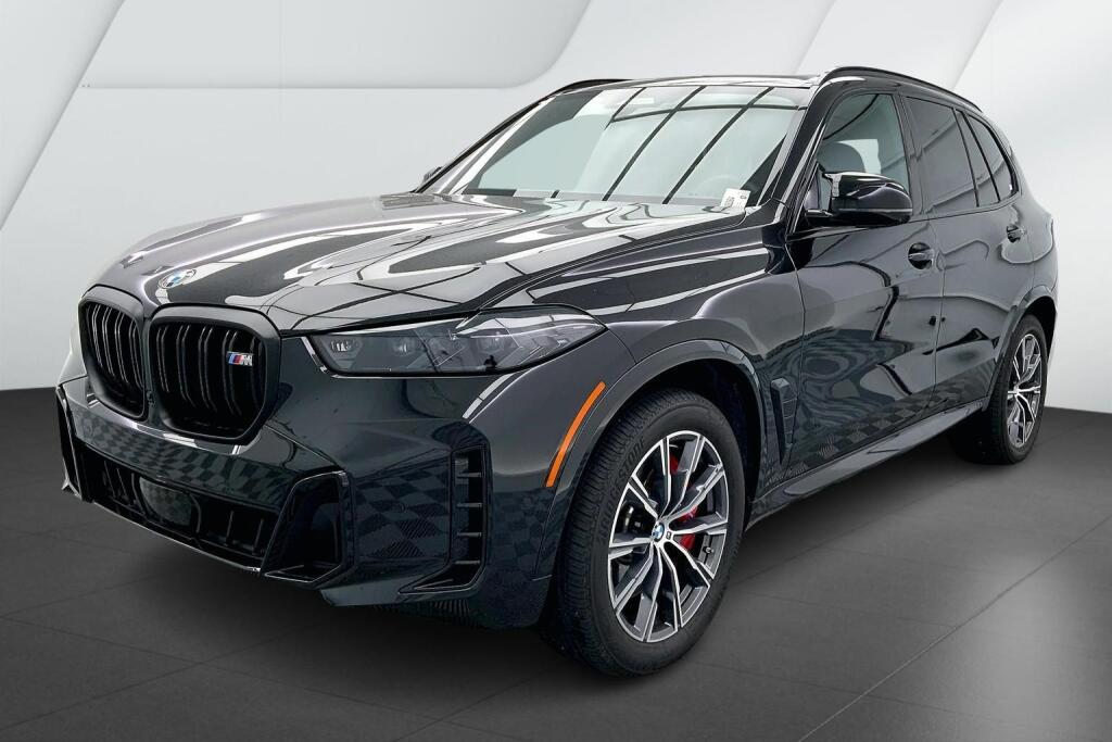 2025 BMW X5 M60i's photo
