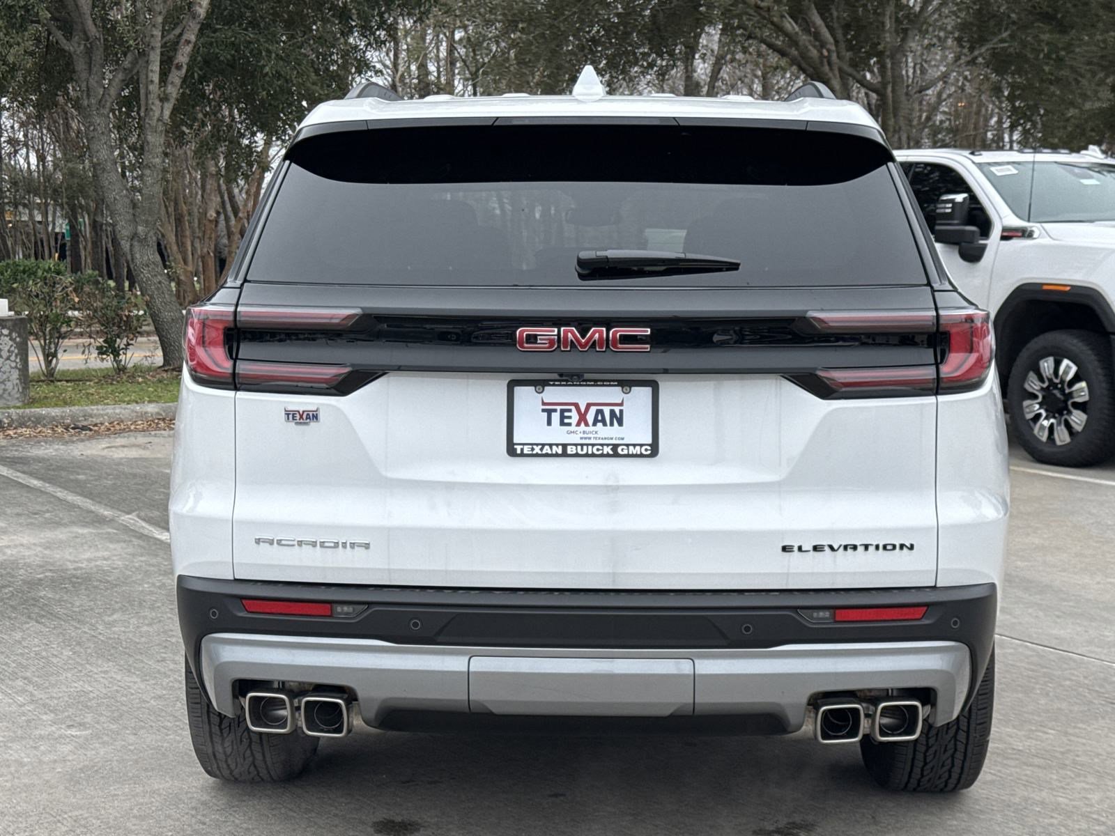 2025 Gmc Acadia Elevation photo 2
