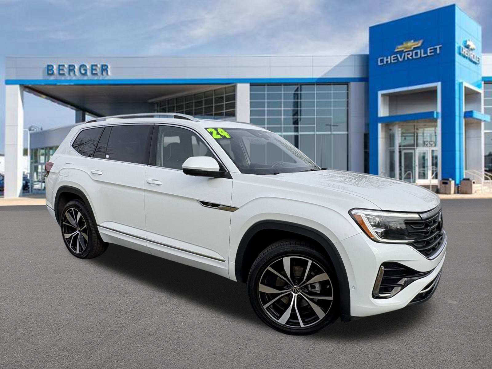 2024 Volkswagen Atlas SEL Premium R-Line's photo