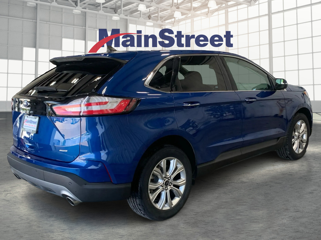 2024 Ford Edge Titanium photo 5