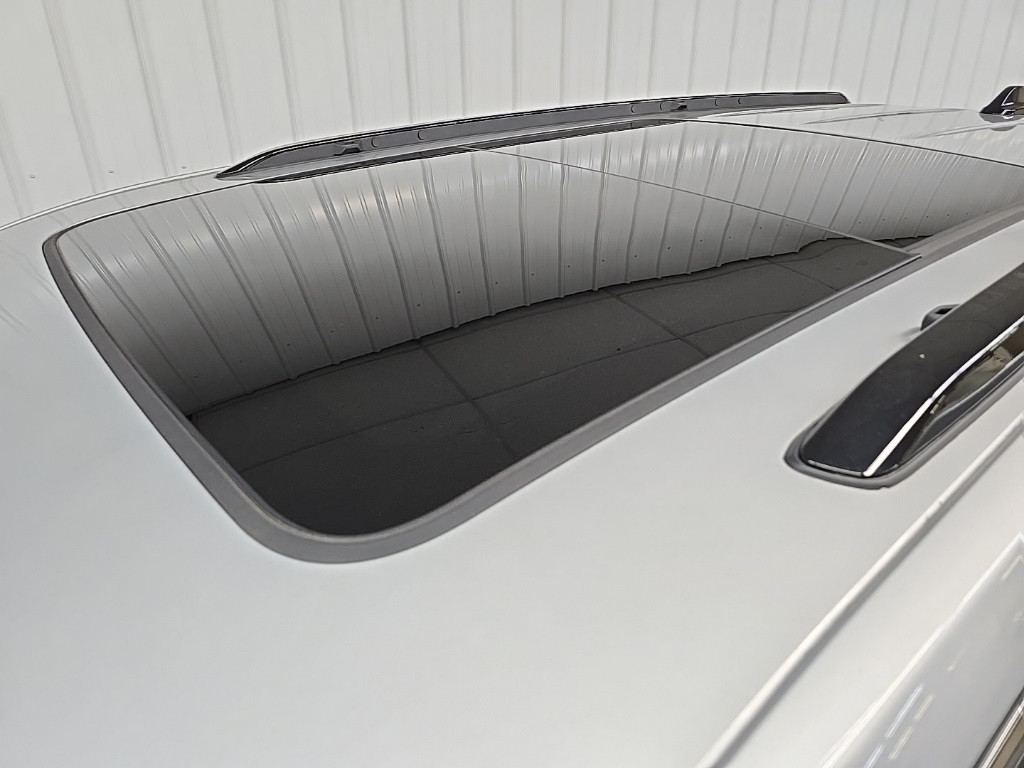2023 Jeep Grand Cherokee Overland photo 11