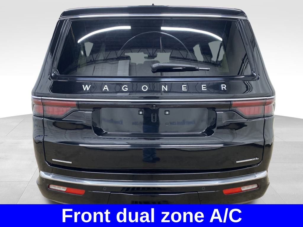 2023 Jeep Wagoneer L Series III photo 4