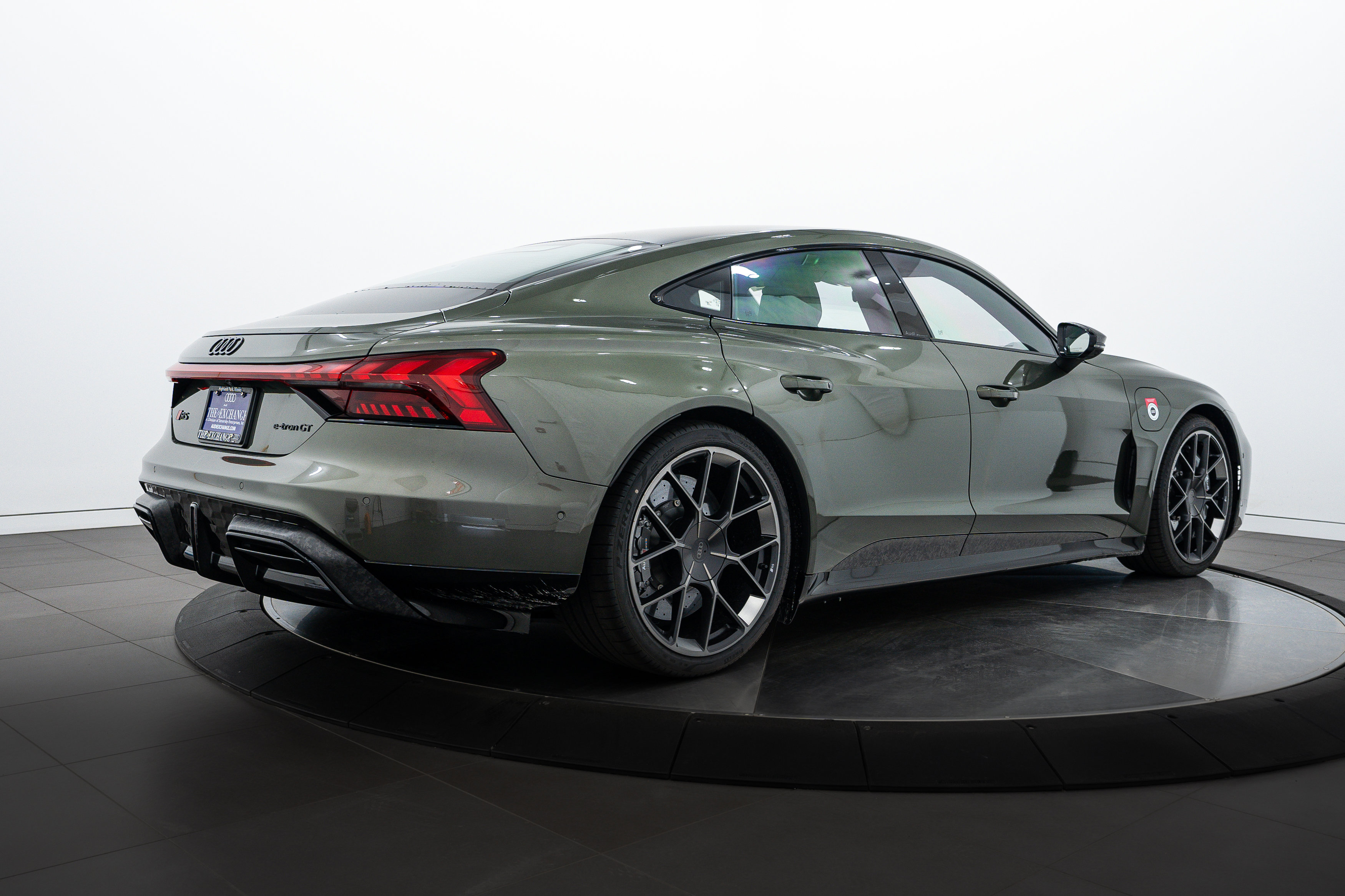 2025 Audi RS e-tron GT Base photo 4